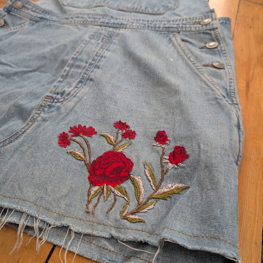 Vintage Denim Overalls with Floral Embroidery - Picture 5 of 8